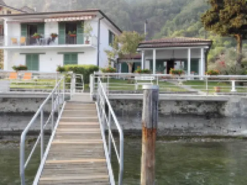 Villa Anastasye Your Lakefront Vacation Rental Hotel a Predore