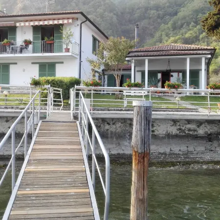 Villa Anastasye Your Lakefront Vacation Rental Отели в г. Предоре