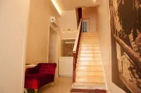 Lisbon Arsenal Suites - bar