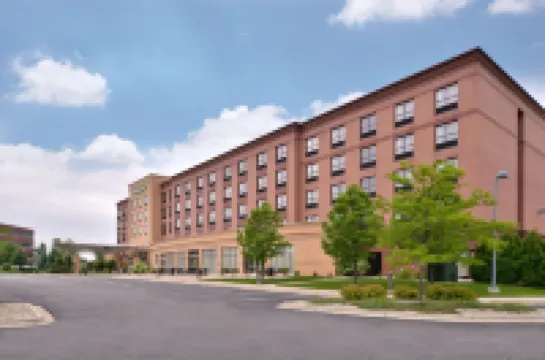 Holiday Inn MADISON AT THE AMERICAN CENTER by IHG