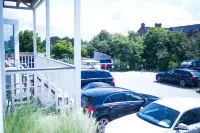 Beach Motel St. Peter-Ording - parkir
