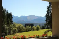 Hotel Tatry - Polskie Tatry S.A. - Bergblick