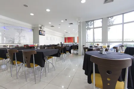 Di Giulio Hotel Отели в г. Сан-Жосе-дус-Кампус