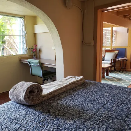 Little Indigo Apartments