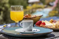 Pelican Alvor Hotels in Mexilhoeira Grande