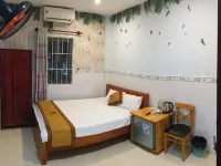 Ngan Giang Guesthouse Hotels near Ham Ninh