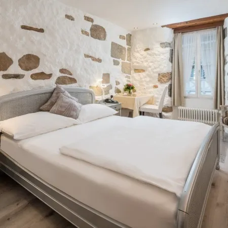 Hotel Murtenhof & Krone Отели в г. Муртен