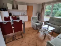 Reihenhaus am Gross Labenzer See in Klein Labenz Hotels in Warin