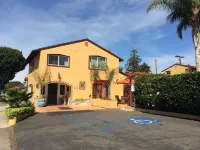 Oasis Inn and Suites Hotels near Arroyo Burro Beach County Park