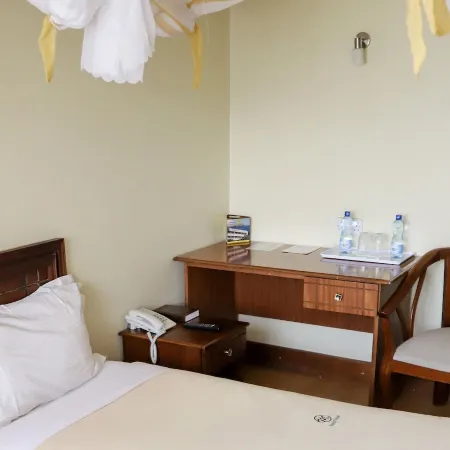 Maxoil Hotel