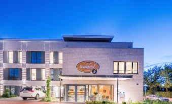 Stadthotel Lohne, Self Check in, Mit Bäckerei Und Cafe