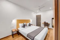 Upar Hotels Uthandi, ECR - balcone