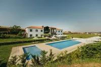 The Manor House Celeirós - Rooftop Pools