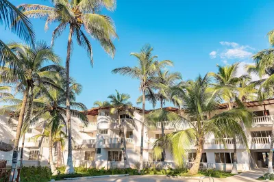 Hotel Playa Palmeras Cartagena Hotels near Volcan de Lodo El Totumo