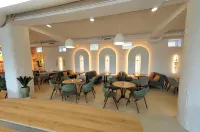 Hotel Kazak Club
