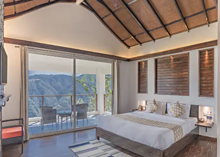 Chails Hamlet Отели рядом с достопримечательностью «Sidh Baba Ka Mandir»