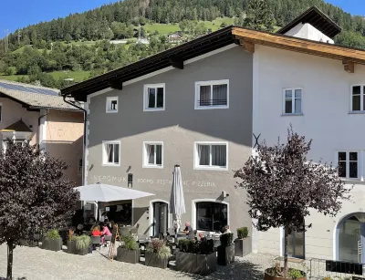 Nepomuk Rooms Hotel a Lurches