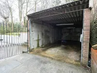Spacious House With Parking Near Heaton Park Hotels in Prestwich