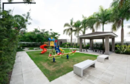 夢想住宿 - 游泳池和健身房 - 距機場和霍姆斯10分鐘