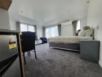 Courtesy Court Motel Hotels near Bealey Avenue