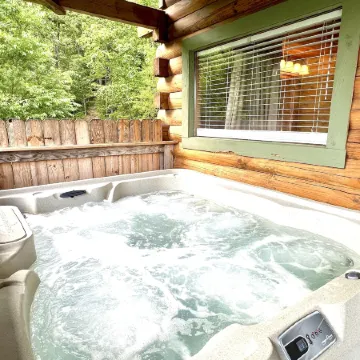 J Willy's Refuge 2 Bedroom Cabin by RedAwning