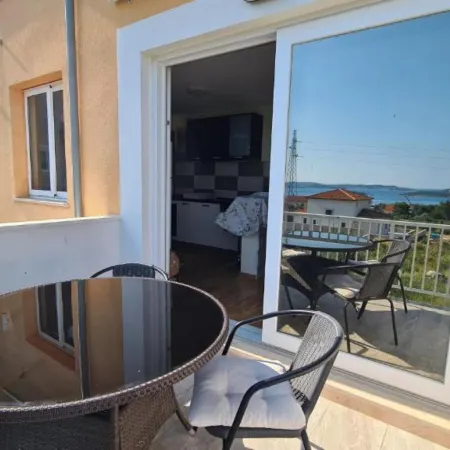 Apartments Josip