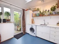 Georgian House to let in Newtown, Powys. Mid Wales.Accommodation for 4 persons.