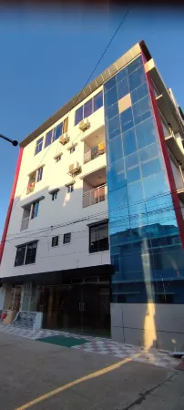 Dream Guest Inn Отели рядом с достопримечательностью «Kolatoli Beach Cox's Bazar»