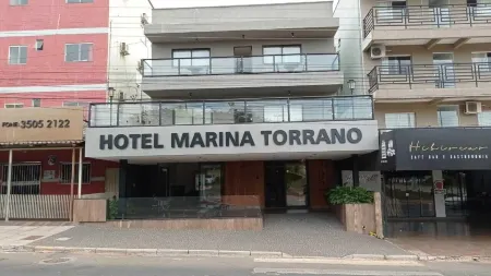 Hotel Marina Torrano Отели в г. Триндади