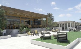 Mansa Marina Hotel