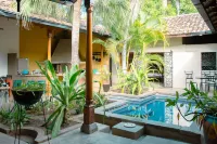 Colonial Charm with Private Pool Steps from Central Plaza