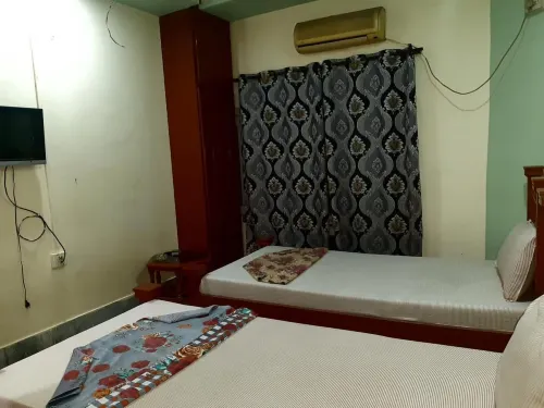 Makkah Guest House Hotels in Sialkot