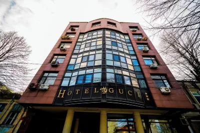 Guci Hotel Отели в г. 