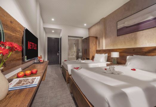 1. 클라이 럭셔리 ..