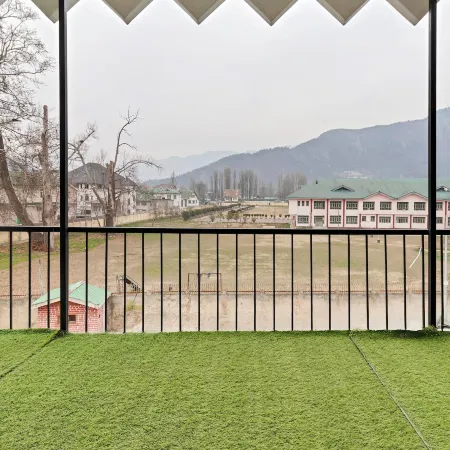 Treebo Vitasta Villa