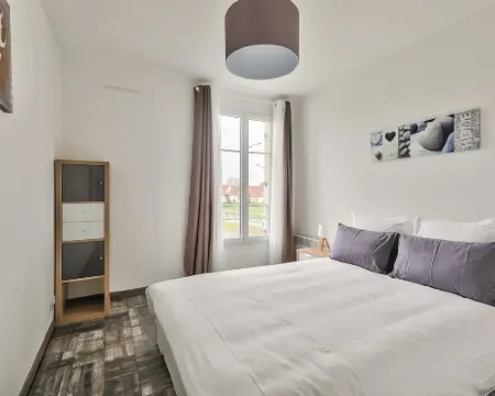 123Home-Le Park Side Hotels in Chessy