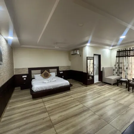 Hotel Anant Restaurant And Bar