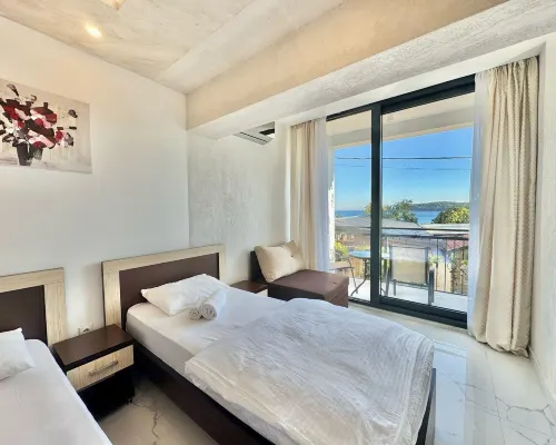 Beachfront Hotel Palma Jaz Hotels in Prijevor