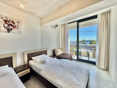 Beachfront Hotel Palma Jaz Hotels near Camping Seoce-Budva
