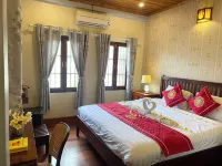 Chaluenxay Boutique Hotel Hotel berhampiran Wat Chom Phet