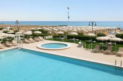 Hotel Aurora Hotels in der Nähe von Capannina Beach