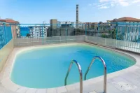 Sirius, one-bedroom flat 200 m from the beach and with rooftop condominium pool