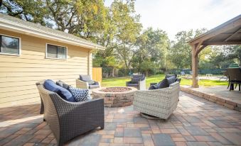 Wildflower by AvantStay Gorgeous Wine Country Home w Pool Bocce Ball Court Huge Yard