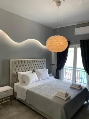 Modern apartment with sea view, 2 minutes from the beach,  Central Artemida Hotels near Blu Caffe