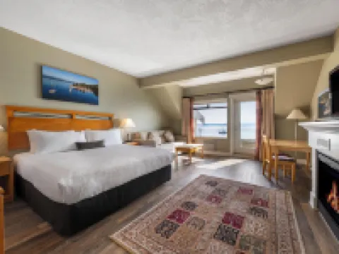 Sidney Waterfront Inn & Suites Hotels in Sidney