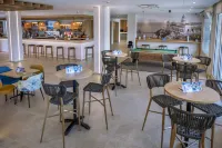 Hotel Mar Blau - breakfast