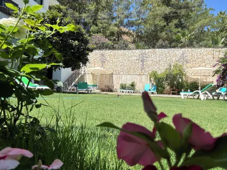 White Suites Icmeler