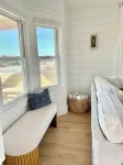 Cabell’s Coastal Cottage-Sleeps 10 Jockey’s Ridge 1 Mile to Beach Sunsets & Pets
