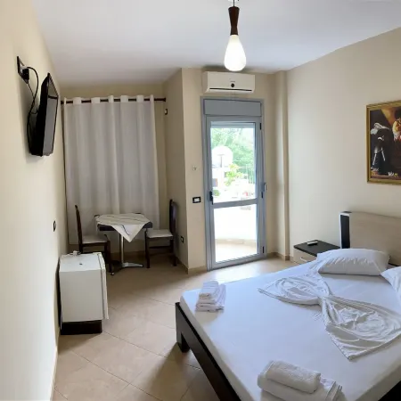 Al Hotel