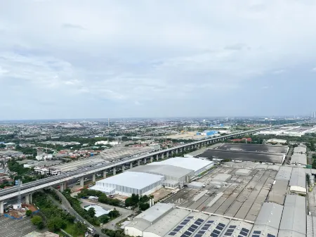 Best Choice and Comfy Studio Vasanta Innopark Apartment Отели рядом с достопримечательностью «Bonecom Tricom Mm2100»